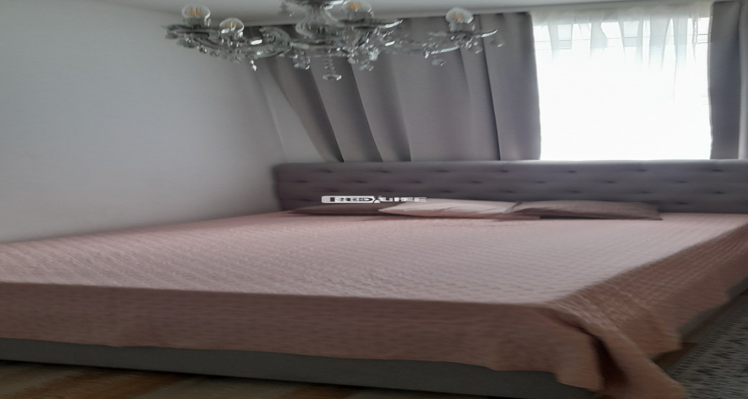 H&ouml;lgyeket keres&uuml;nk B&eacute;cs 12. ker&uuml;let/23.