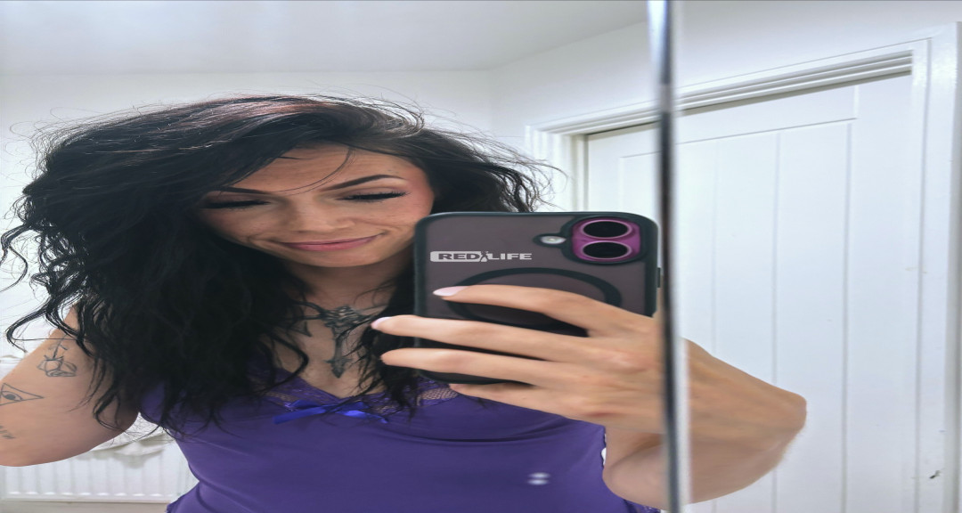 Escort Looking For Room To