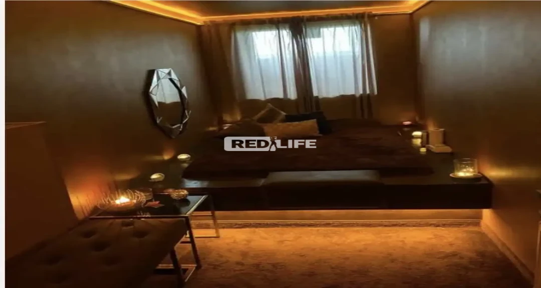 Acceptăm cu drag și aplicații