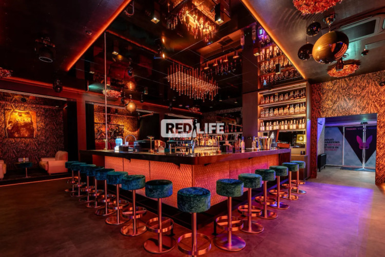 camere VIP club elit fără