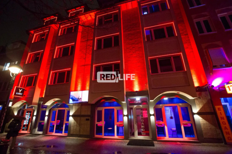 Bordell Karlsruhe chirie fixă serviciu