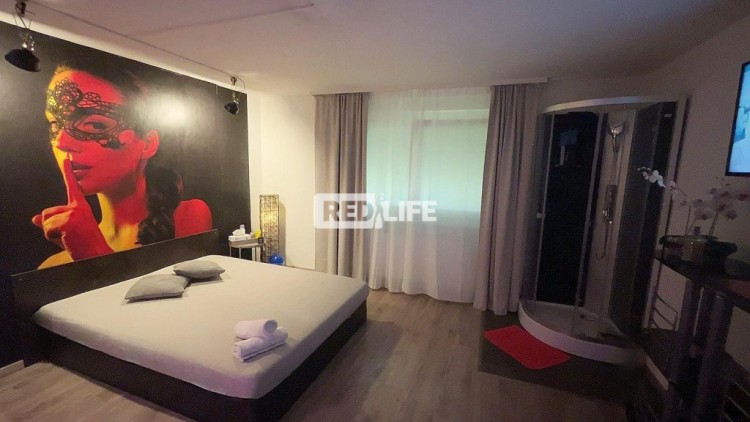 anunțuri premium cameră separată Leguan
